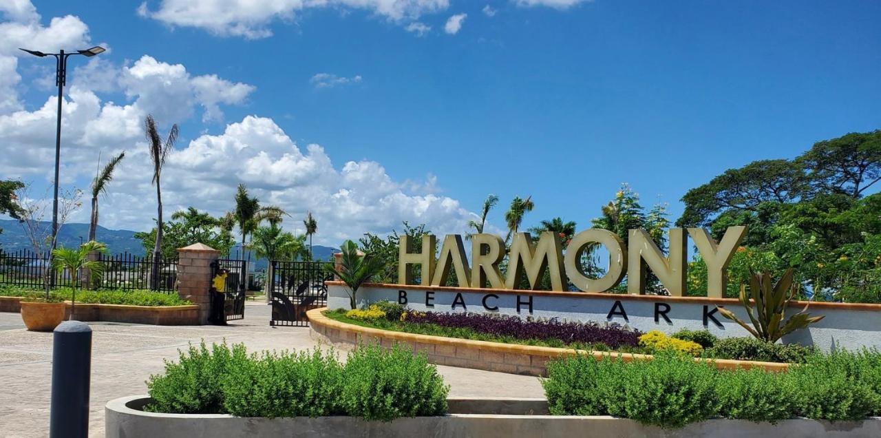 Falcon Shoreline- Airport Pickup Available - Gated-Security Montego Bay Ngoại thất bức ảnh