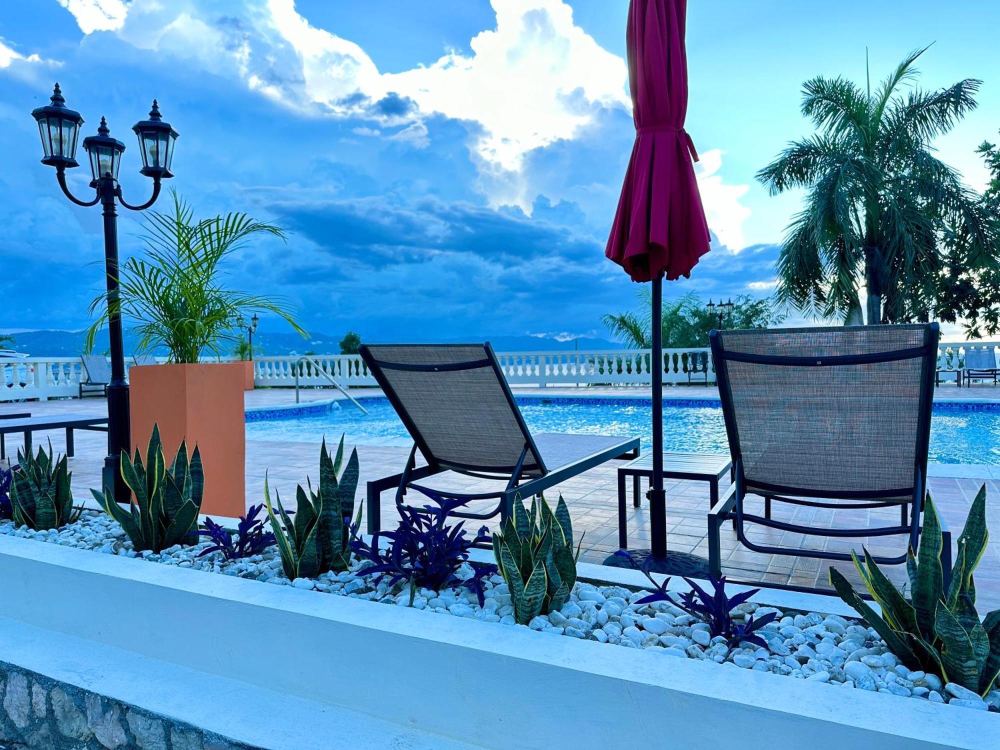 Falcon Shoreline- Airport Pickup Available - Gated-Security Montego Bay Ngoại thất bức ảnh